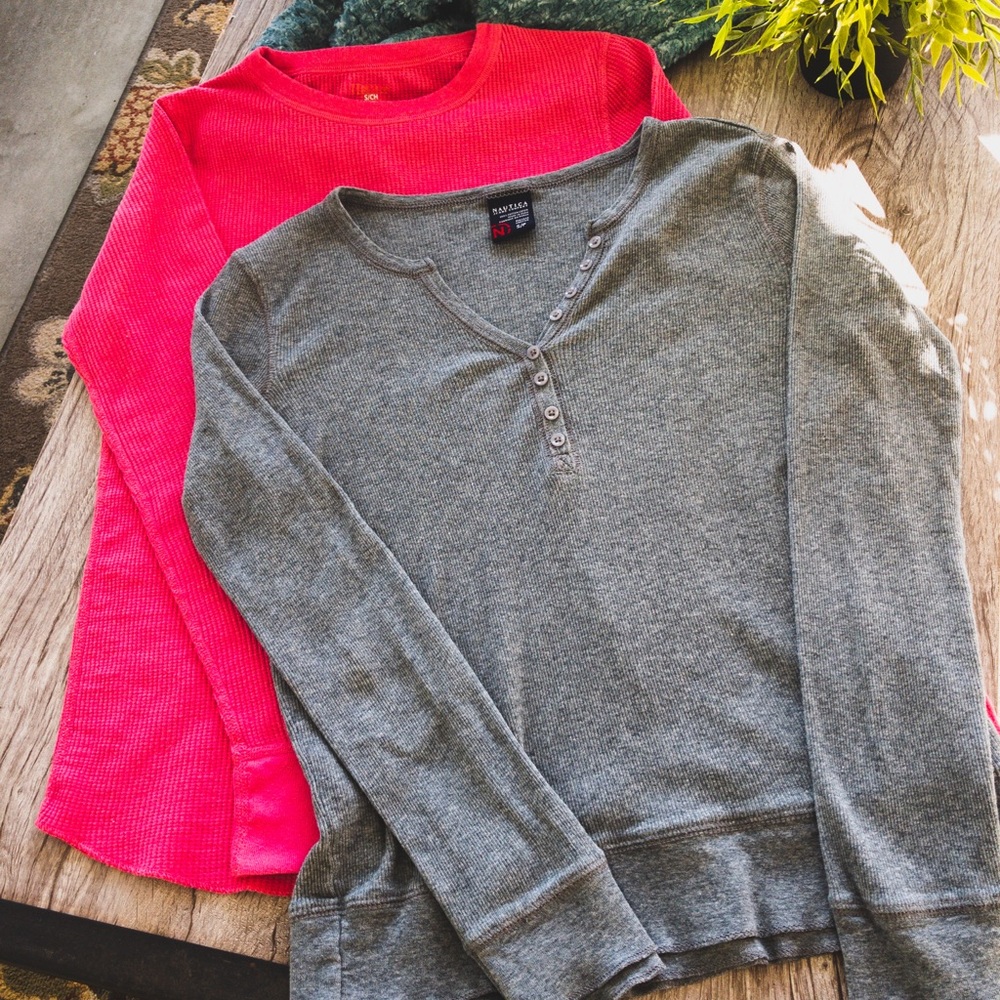 2/$20 Long Sleeve Thermal Tees - Size Small